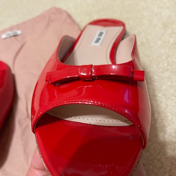 Authentic Miu Miu sandals in RED - Picture 5 of 12